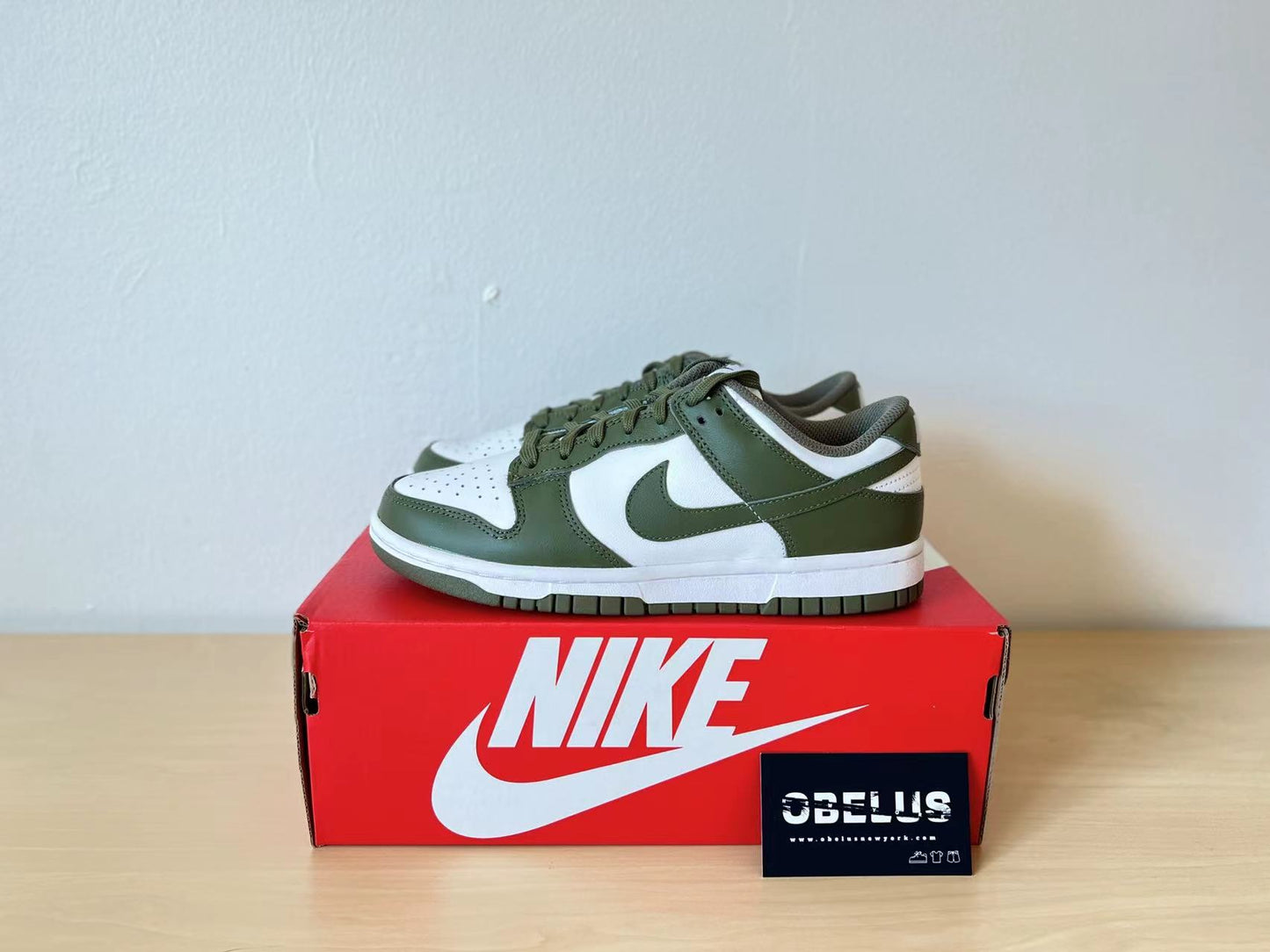 Dunk Low Medium Olive (W)